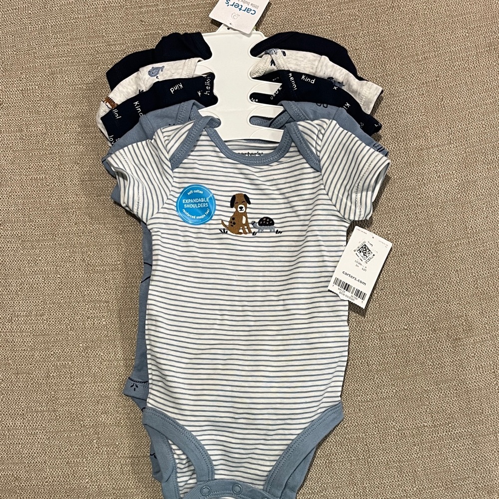 Carter's set of 5 bodysuits